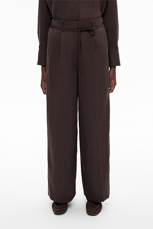 Fine Belt Detail Pants