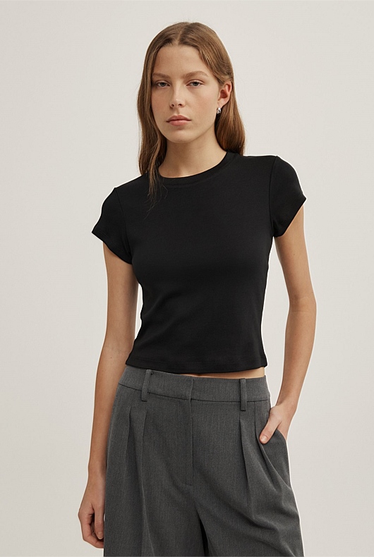 Short Sleeve Fitted T-Shirt