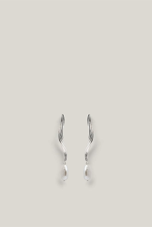 Rumi Pearl Earring