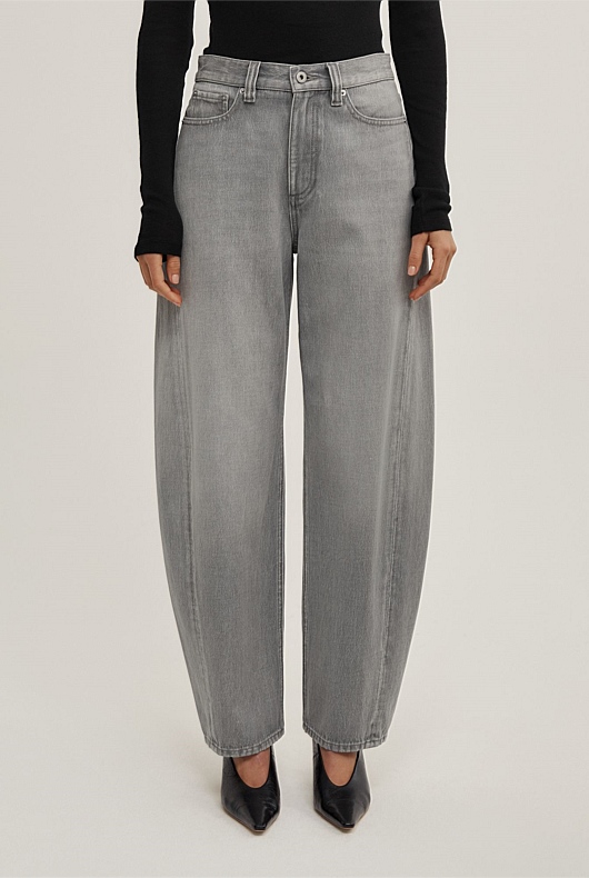 Barrel Leg Jeans